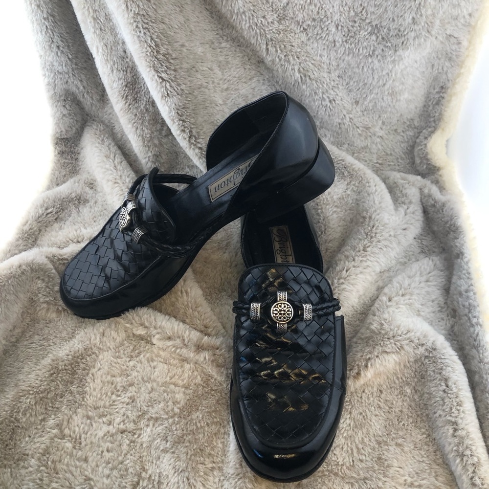 Brighton leather flats